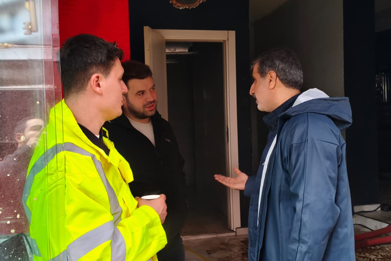HÜDA PAR İstanbul İl Başkanlığı'ndan sel mağdurlarına ziyaret