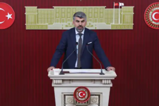 HÜDA PAR MP Dinç calls for student-dentred education reform in Türkiye