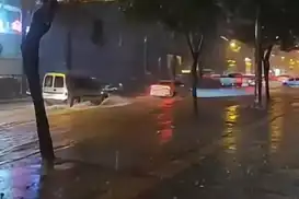 Mersin'de sağanak yağış su baskınlarına neden oldu