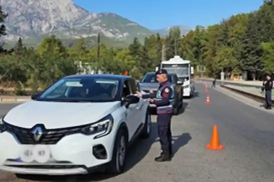 81 ilde 912 aranan şahıs yakalandı