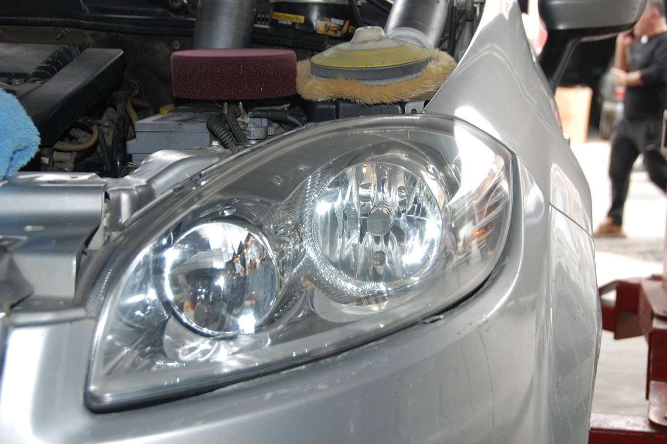 Sararan farlar ve yıpranan boya için bakımın püf noktaları