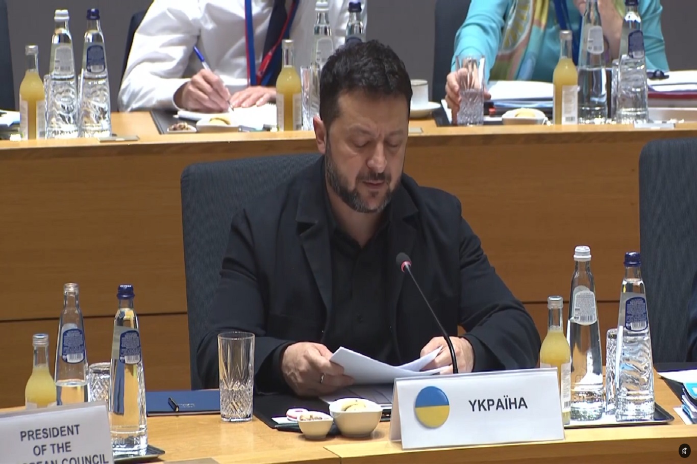 Zelenskiy askıya alınan yaptırımlar sonra yeni yaptırımlar için ABD’ye çağrıda bulundu