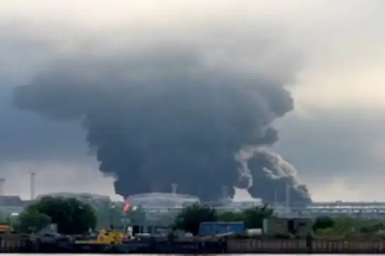 Ukrayna'dan Rusya'ya İHA saldırısı: Petrol terminali ve veri merkezi vuruldu