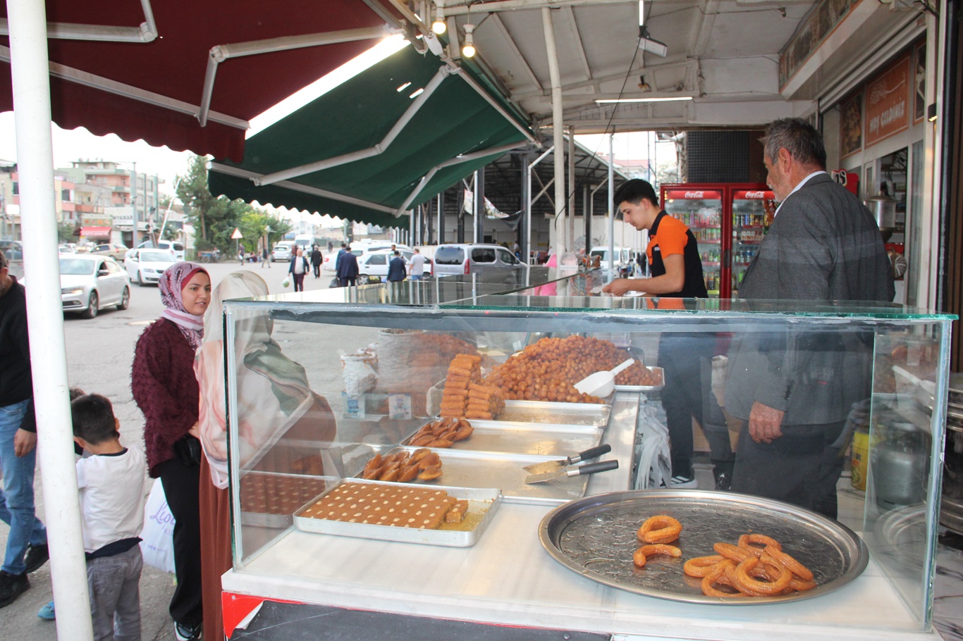 Havaların soğumasıyla tatlı sezonu hareketlendi