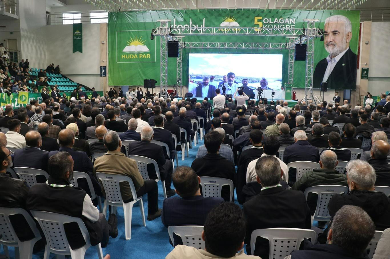 HÜDA PAR İstanbul İl Başkanı Eşin'den İBB'ye tepki: Bütçe altyapıya harcansaydı sel felaketleri yaşanmazdı