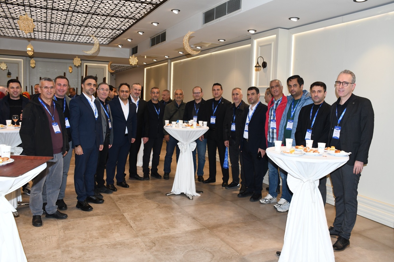 Eğitim-Bir-Sen İstanbul 4 No'lu Şube Başkanı Duran güven tazeledi