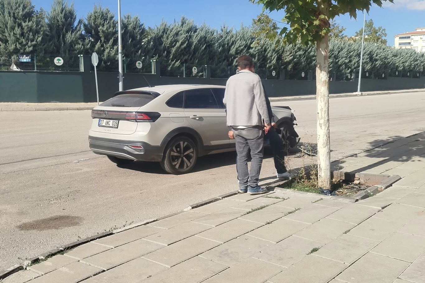 Gaziantep'te iki araç çarpıştı: 1 yaralı