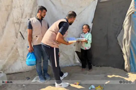 Orphans Foundation continues hot meal aid for needy families in Gaza