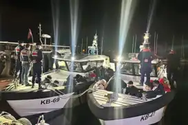 İzmir'de 105 düzensiz göçmen yakalandı