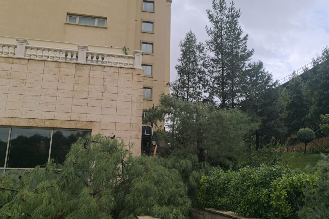 Mardin’de sağanak yağış hayatı olumsuz etkiledi