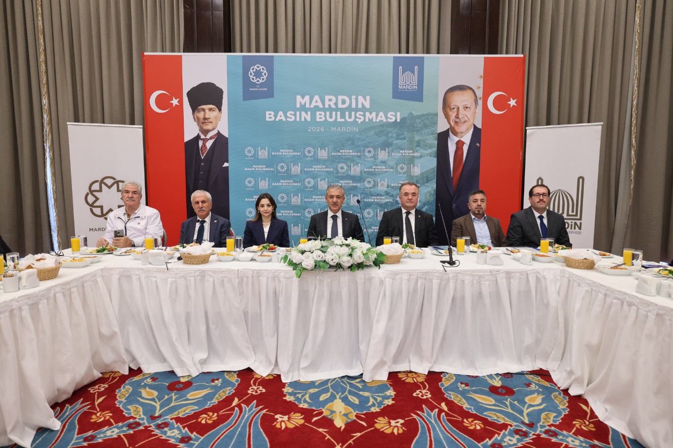 Mardin Valisi Akkoyun basın mensuplarıyla bir araya geldi