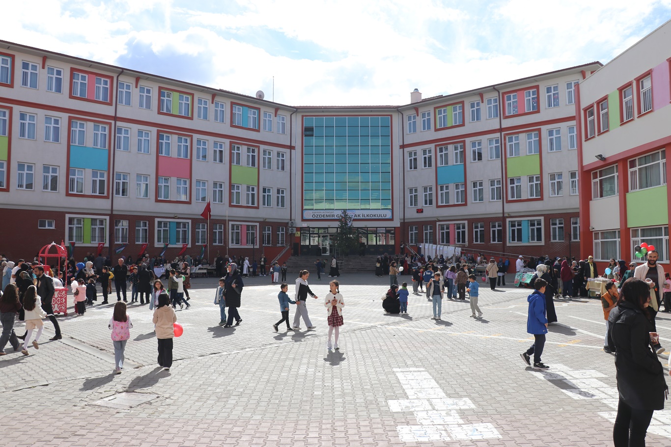 İlkokul öğrencileri Gazze için seferber oldu