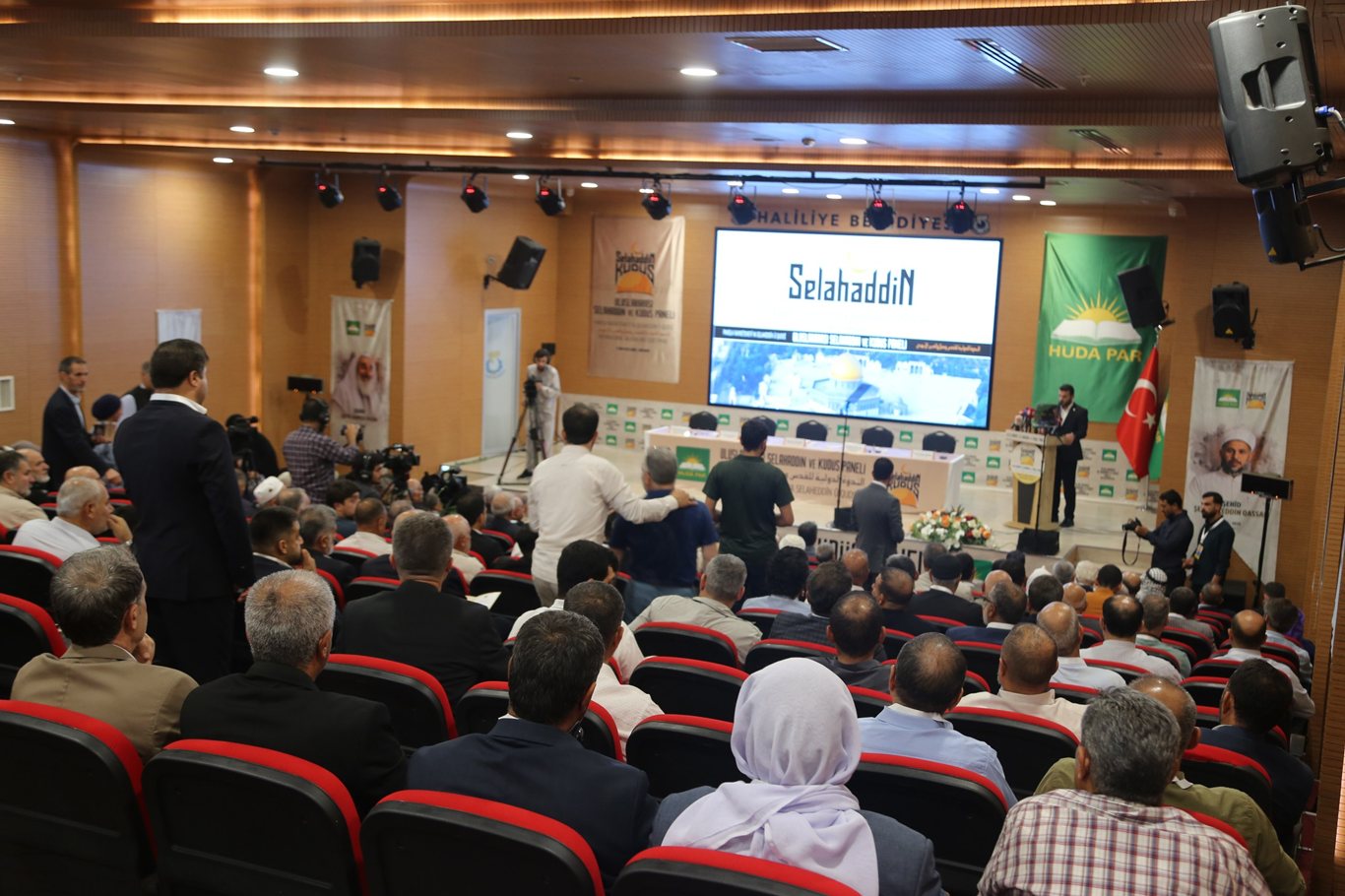 "Uluslararası Selahaddin ve Kudüs Paneli" başladı