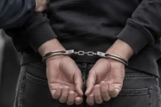 İzmir’de 19 yıl 9 ay hapis cezasıyla aranan firari yakalandı