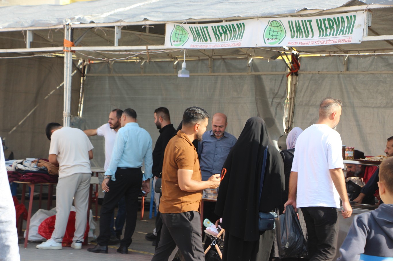 Umut Kervanı Kızıltepe’den ihtiyaç sahiplerine yönelik kermes