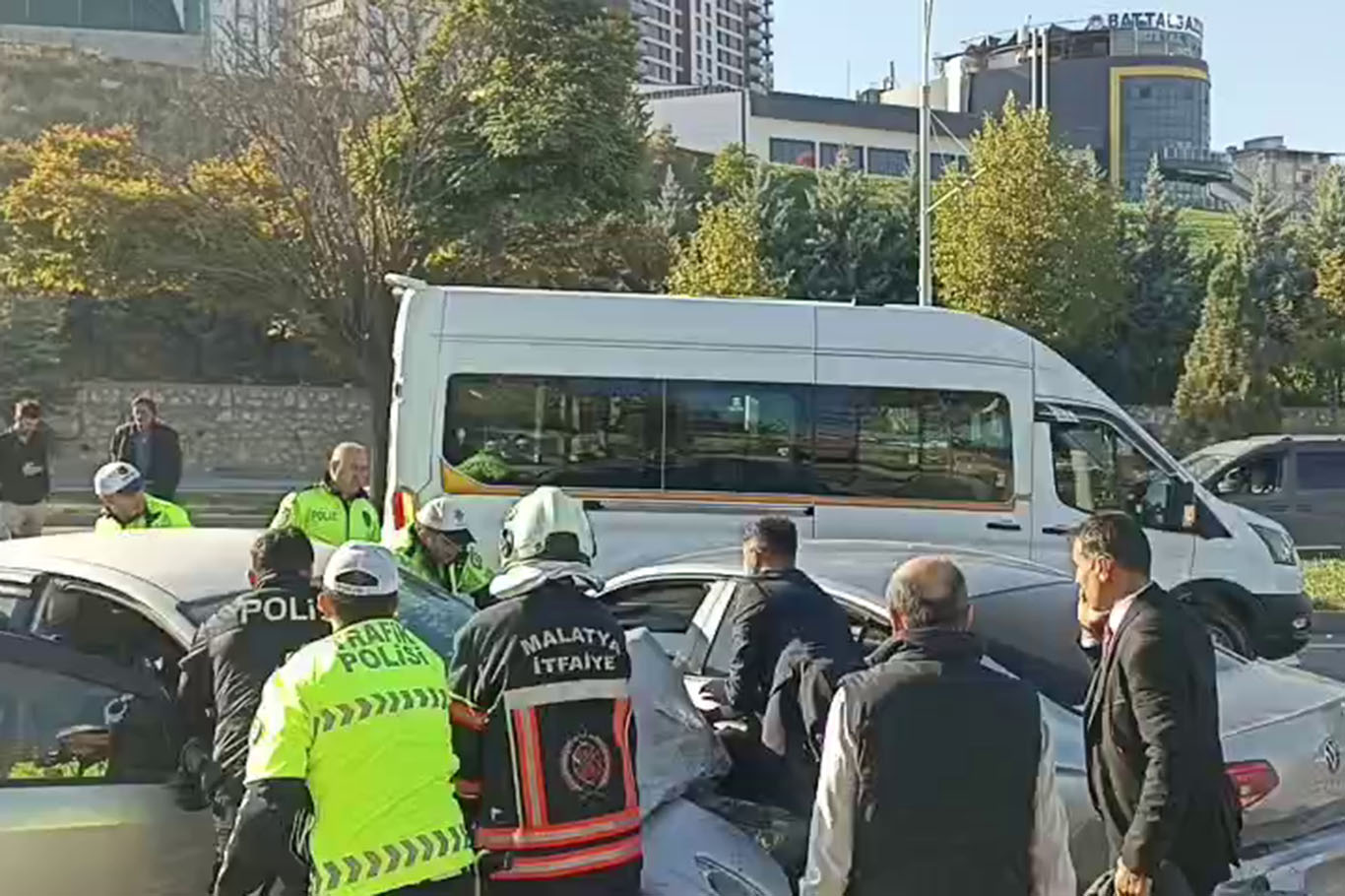 Malatya'da zincirleme kaza: 3 yaralı
