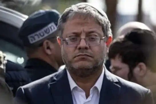الصهيوني بن غفير يهين الفلسطينيين الرافضين لمغادرة غزة
