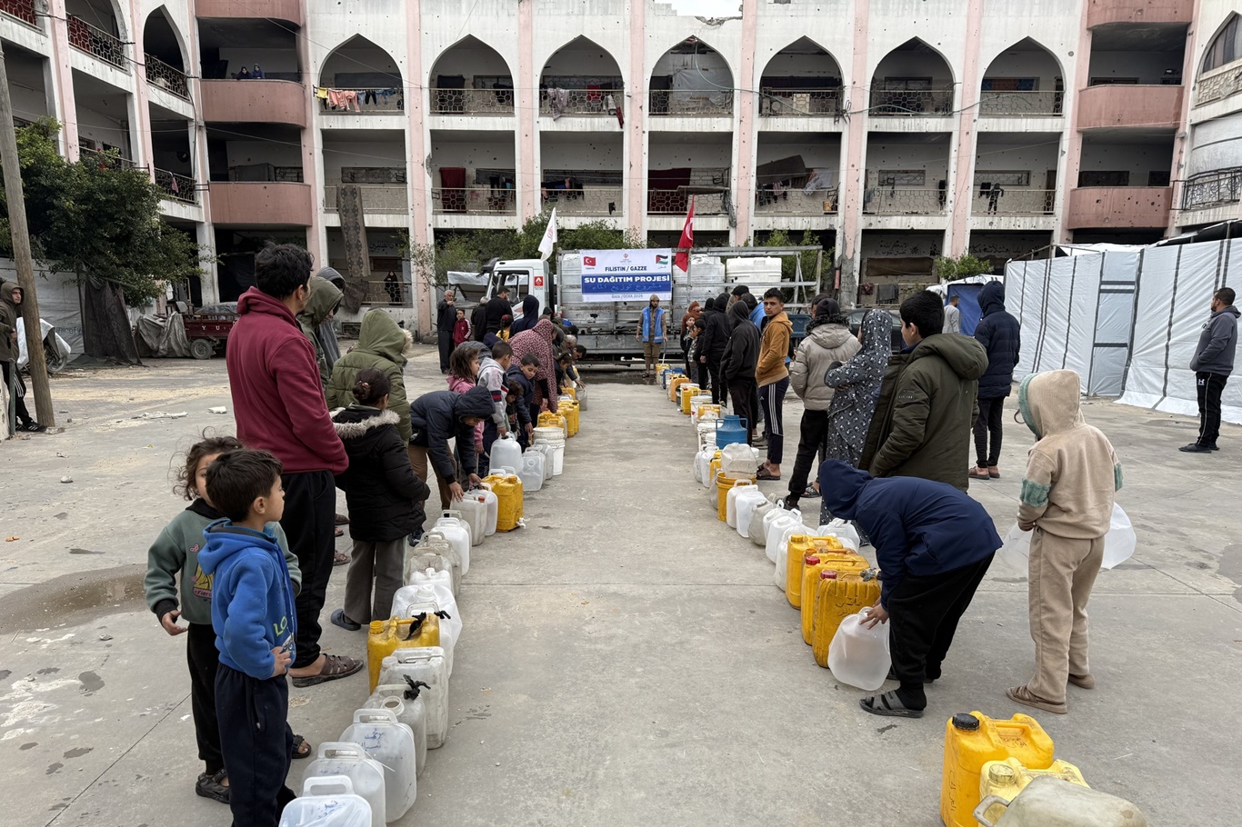 TDV’nin Filistinlilere yönelik yardımları 66,4 milyon doları aştı