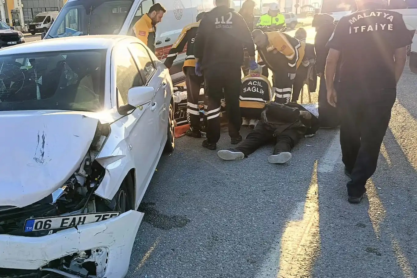 Li Meletîyê du wesayît li hev qelibîn: 6 birîndar