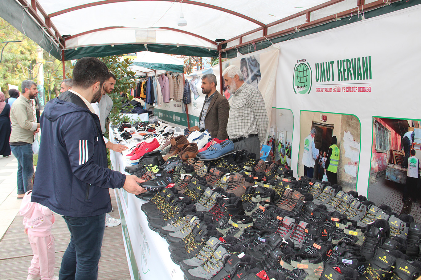 Li Êlihê "Ji bo kesên hewcedar bibin çavkaniya hêvîyê" kermesek hate vekirin