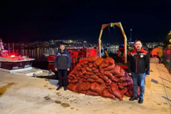 Bursa’da 1,5 ton midyeye el konuldu