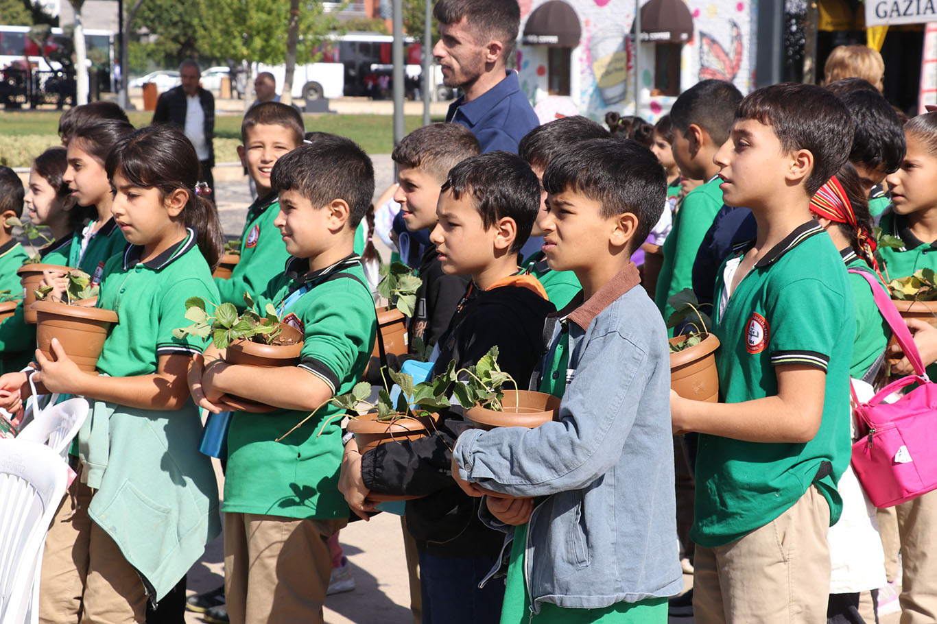 Gaziantep'te 3'üncü Geleneksel Tohum Takas ve Doğa Dostu Tarım Şenliği düzenlendi