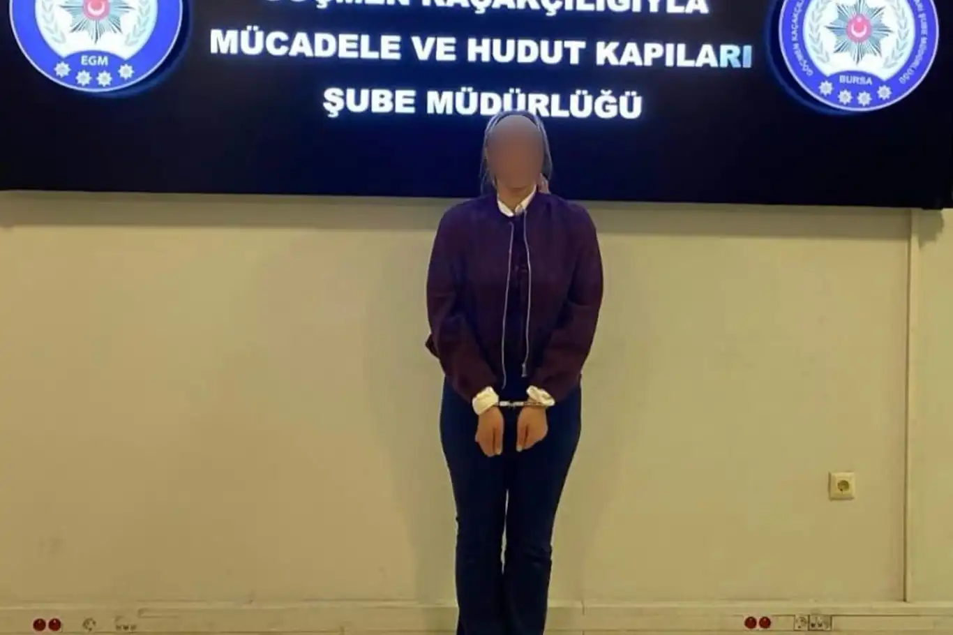 Kendini avukat olarak tanıtıp vatandaşları dolandıran kadın yakalandı