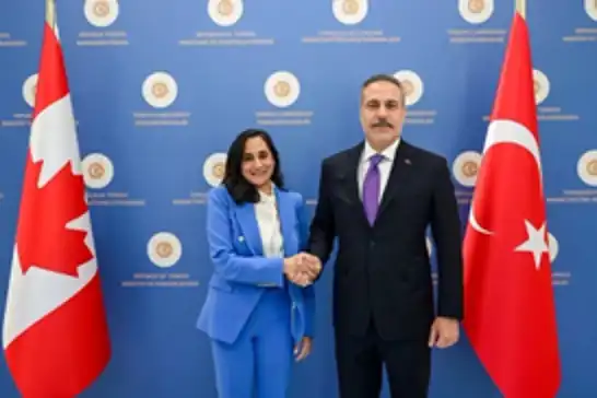 Dışişleri Bakanı Hakan Fidan, Kanadalı mevkidaşı Anand ile görüştü