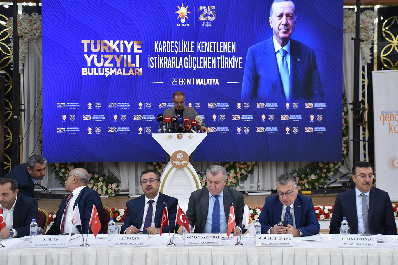 Bakan Bak: Bizim en büyük sorunlarımızdan bir tanesi bağımlılıkla mücadele