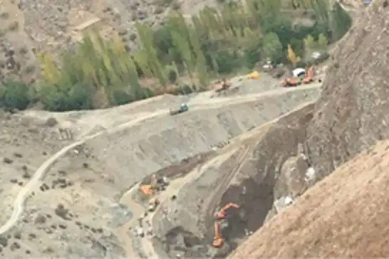 افغانستان پروژه استخراج طلا را در یکی از مناطق این کشور آغاز کرد