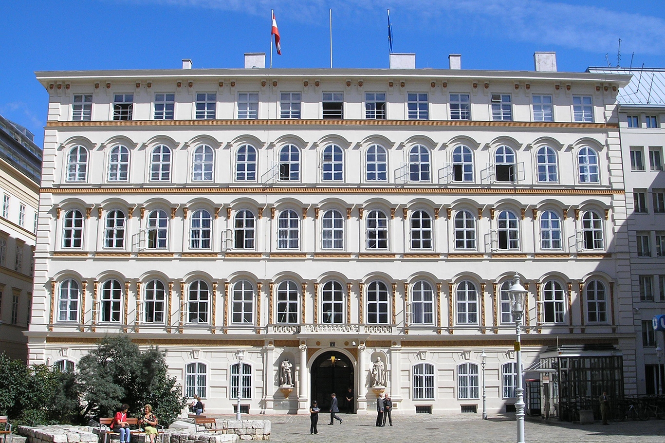 Austria expels four Russian diplomats, Russia vows response