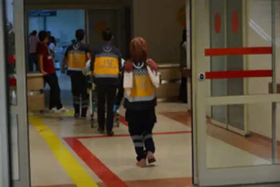 Siirt’te iki aile arasında çıkan tartışma kavgaya dönüştü:  8 yaralı
