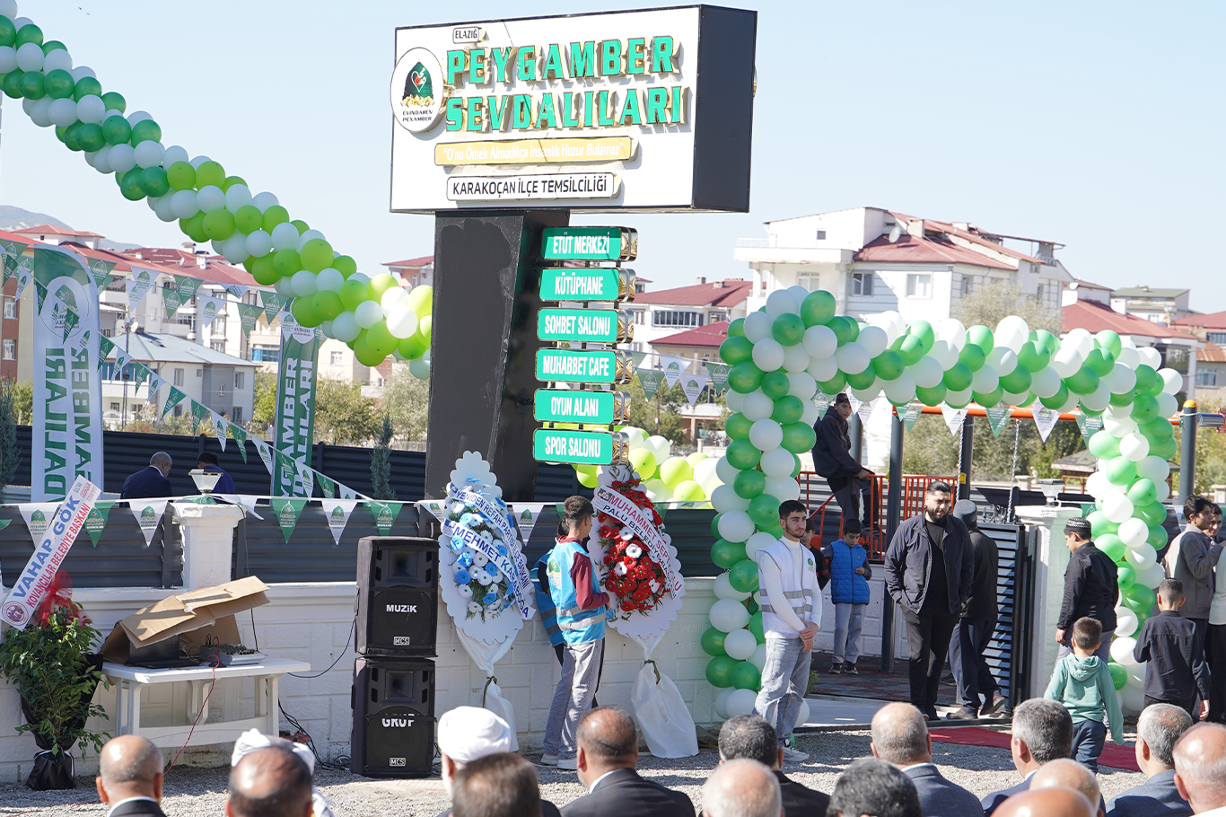 Karakoçan Peygamber Sevdalıları Eğitim ve Gençlik Merkezi görkemli törenle açıldı