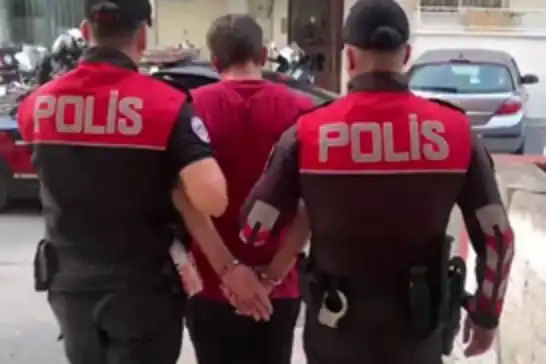 Mersin'de uyuşturucu ve ruhsatsız silahla yakalanan şüpheli tutuklandı