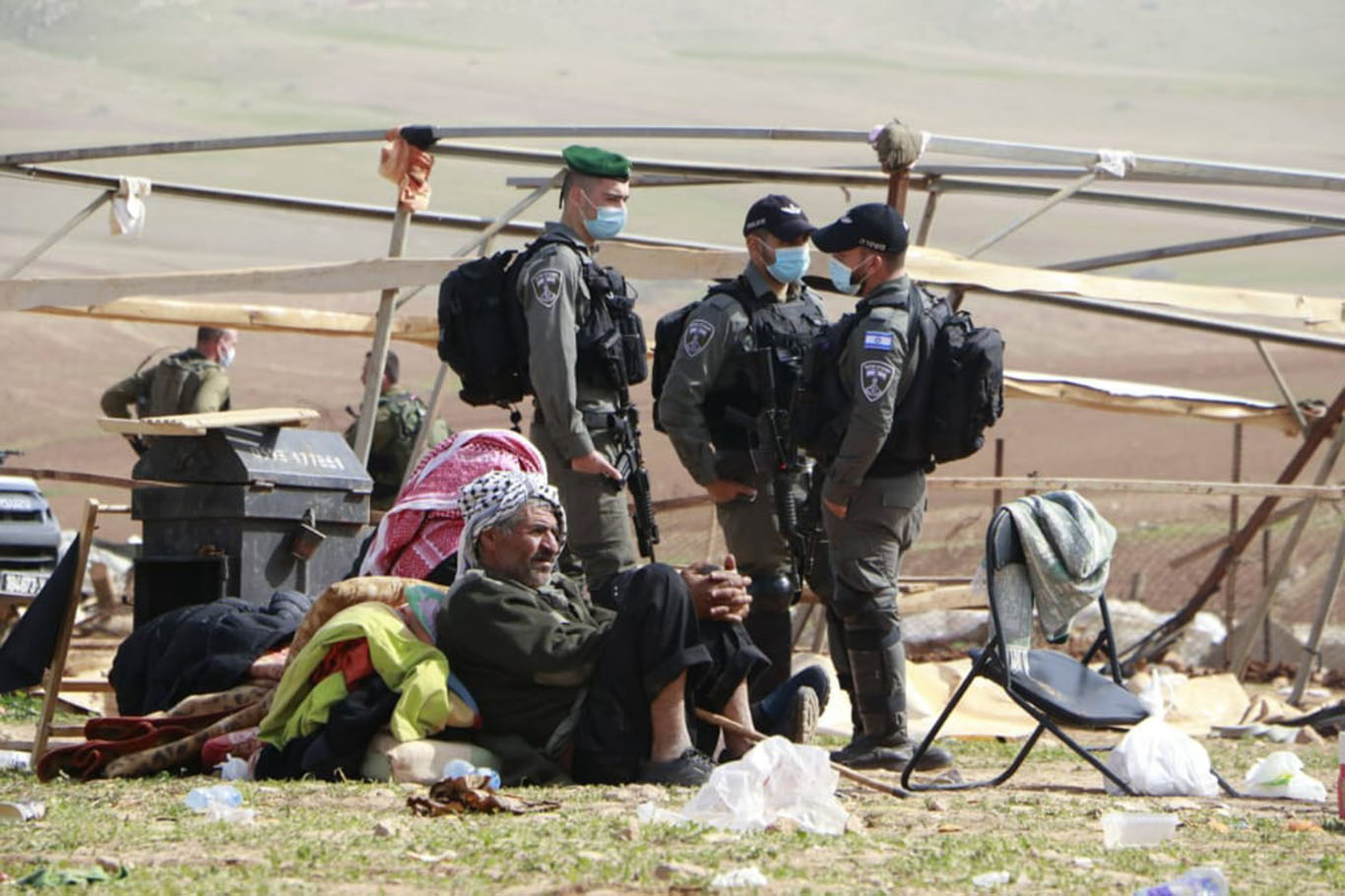 Israeli forces launch sweeping operation in Al-Khalil, forcibly evacuate Palestinians