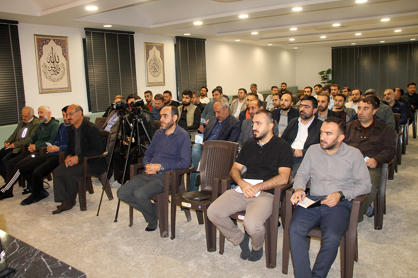 Diyarbakır'da İDEV öncülüğünde öğretmen buluşması