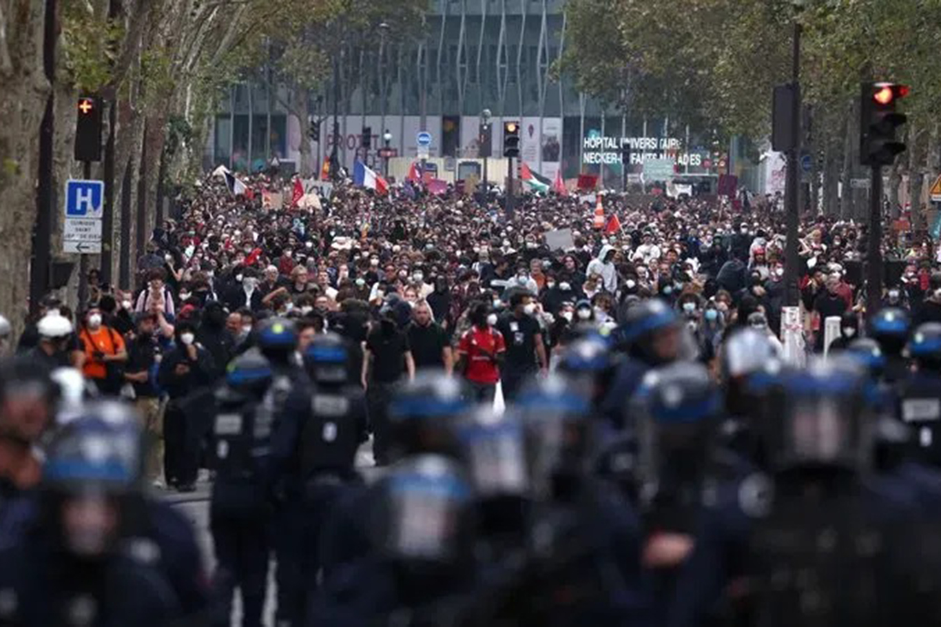Nearly 1,000 arrested during protests across France