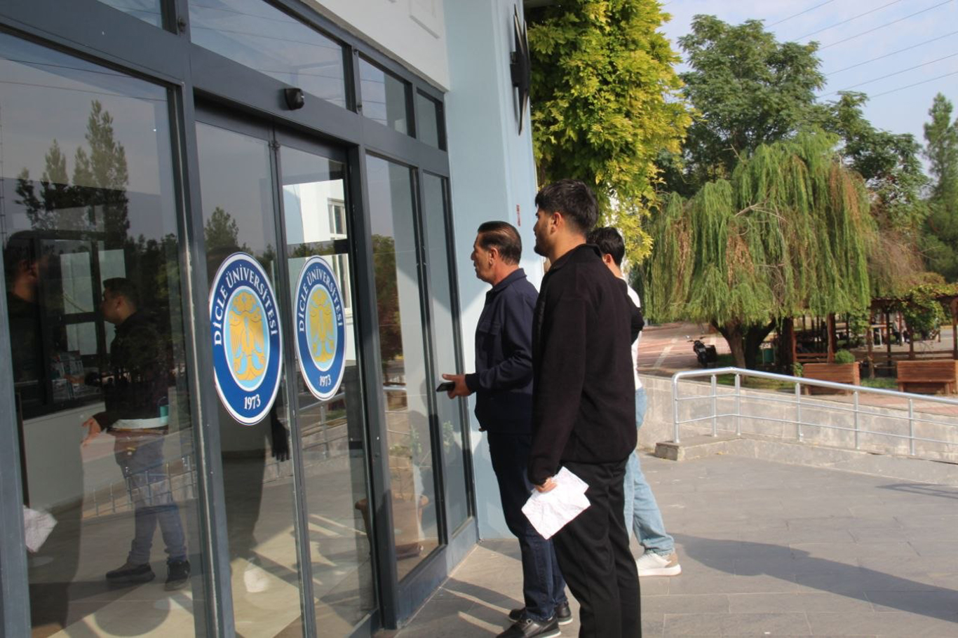 KPSS'ye geç kalan adaylar kapıdan döndü