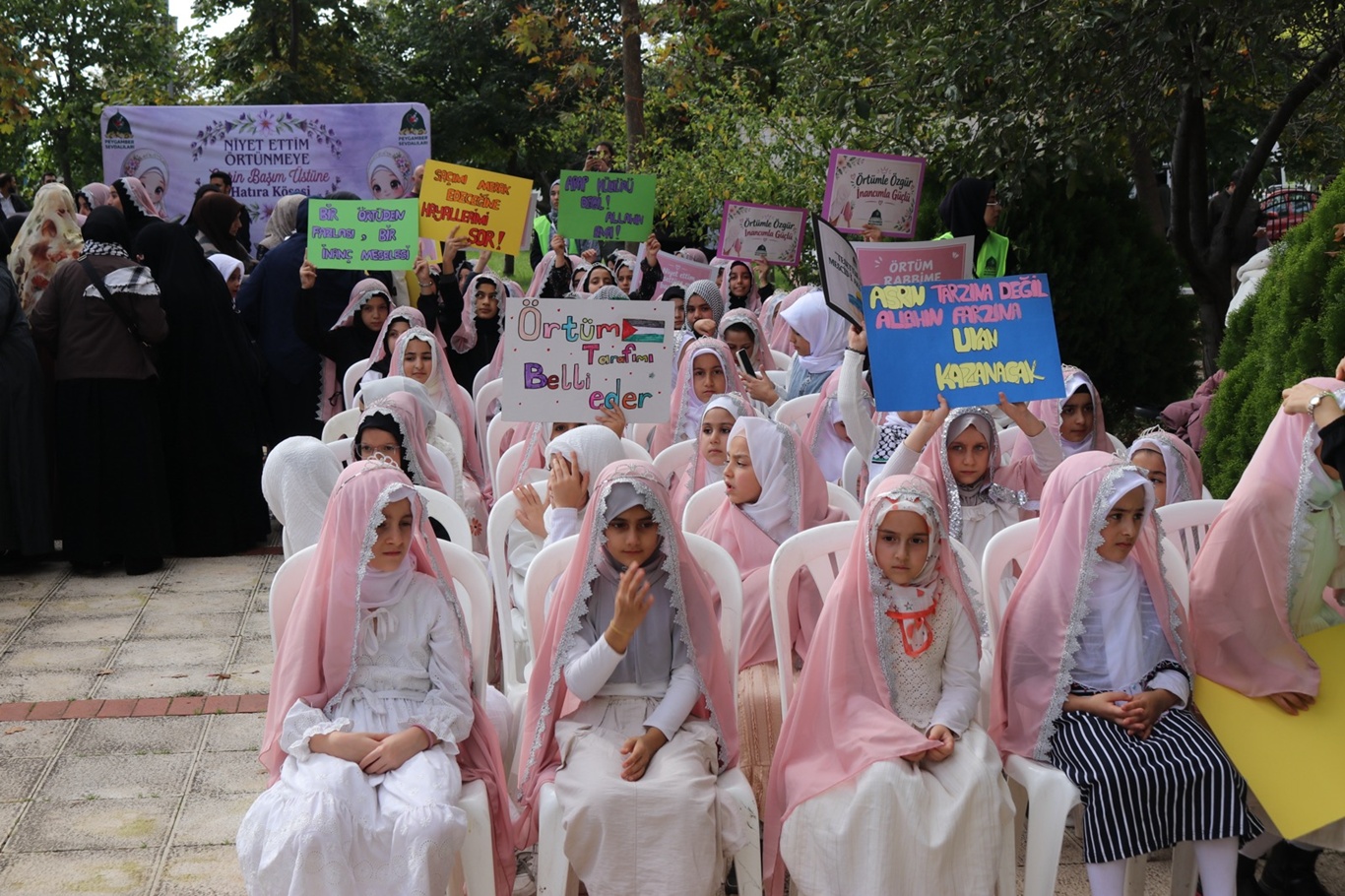Young Muslim girls honored at Islamic hijab ceremony in Istanbul