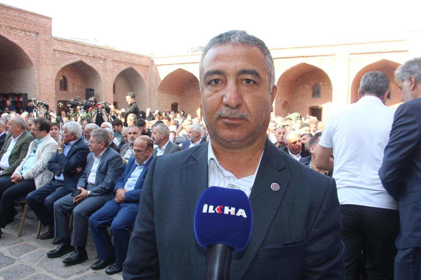 Melayê Cizîrî’yi anma programına katılanlar: Bu tür programlar, ilim ve irfanımıza yeniden dönmemiz açısından çok önemli