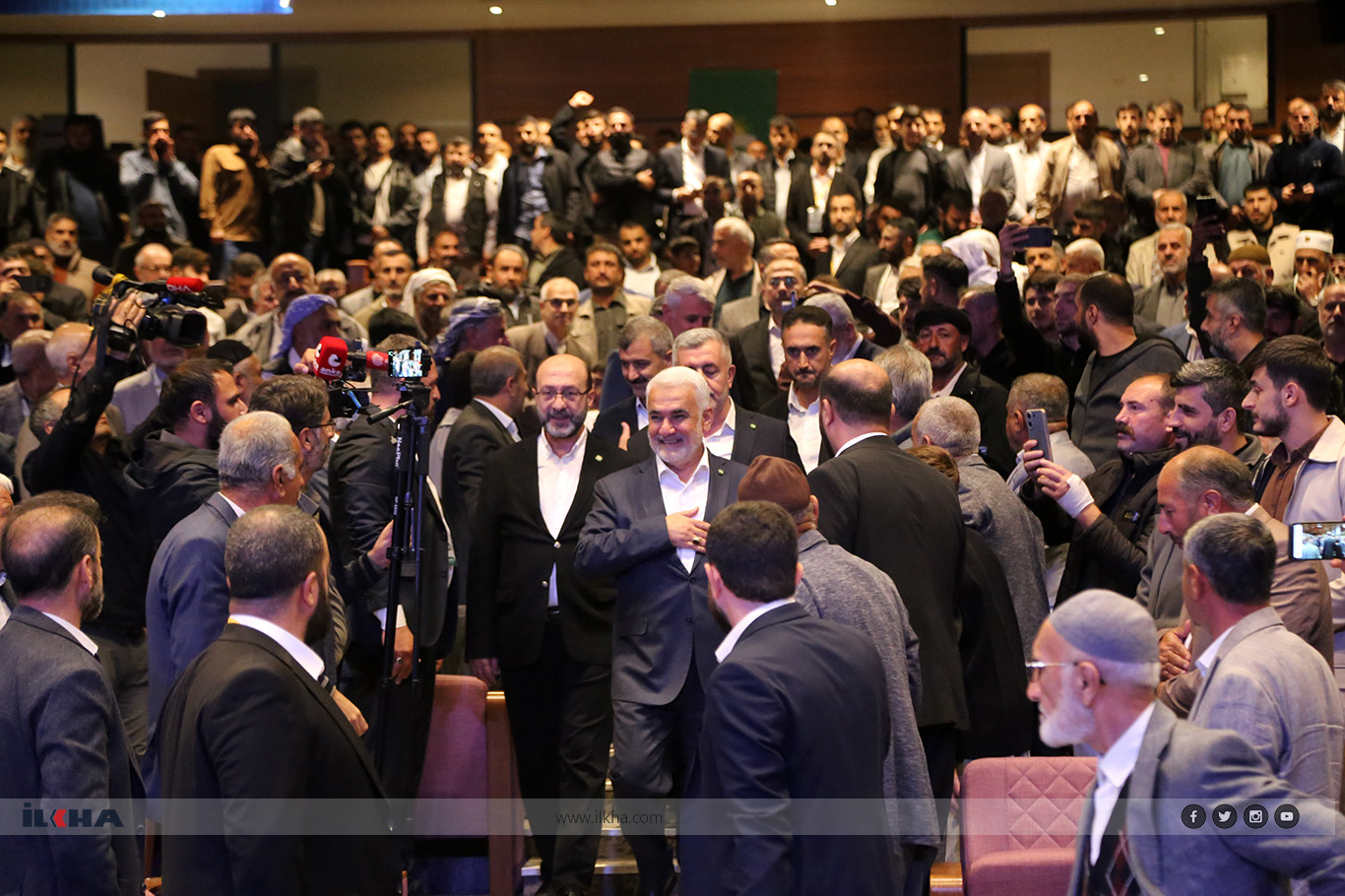 HÜDA PAR Chairman urges concrete steps to resolve Kurdish issue