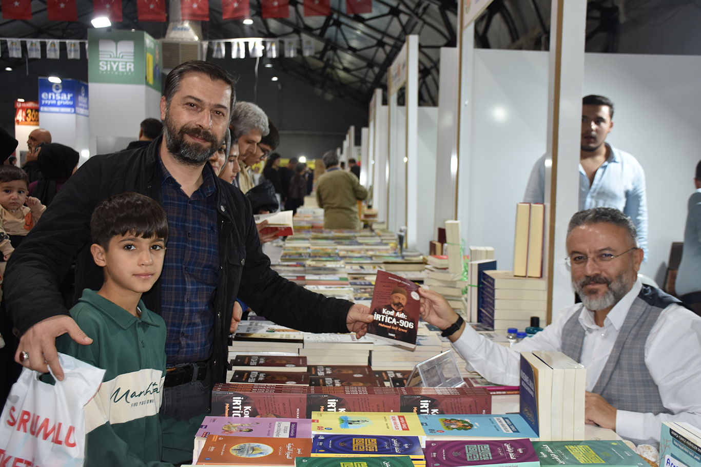 Araştırmacı-yazar Coşkun: Tarihi ideolojik kalıplardan kurtarmalıyız