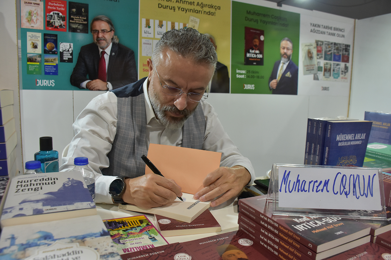 Araştırmacı-yazar Coşkun: Tarihi ideolojik kalıplardan kurtarmalıyız