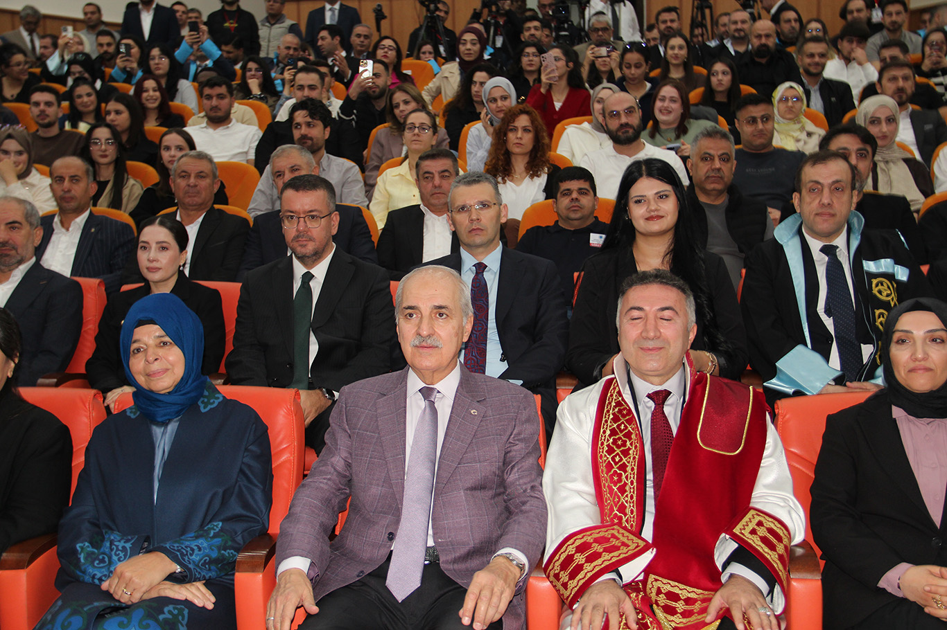 Kurtulmuş: Terör örgütünün silahlarını bütünüyle bırakması ve kendini feshetmesi gerekir
