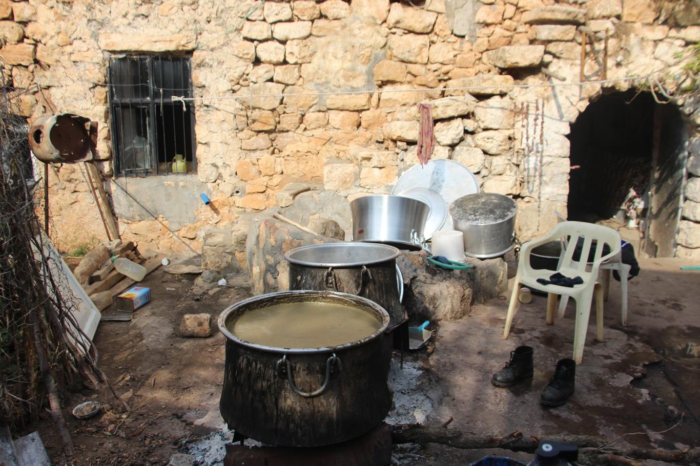 Mardin'de asırlık lezzet: Pekmez, pestil ve cevizli sucuk bereketi