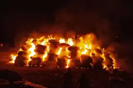 Li Yozgatê bi tonan balîyên giha bi birûskê bû wek xwelîyê