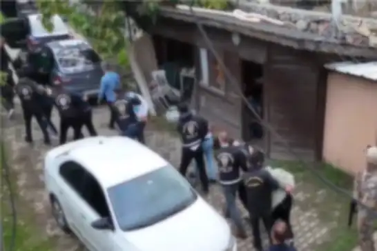 İstanbul’da suç örgütüne yönelik operasyonda 15 şüpheli yakalandı