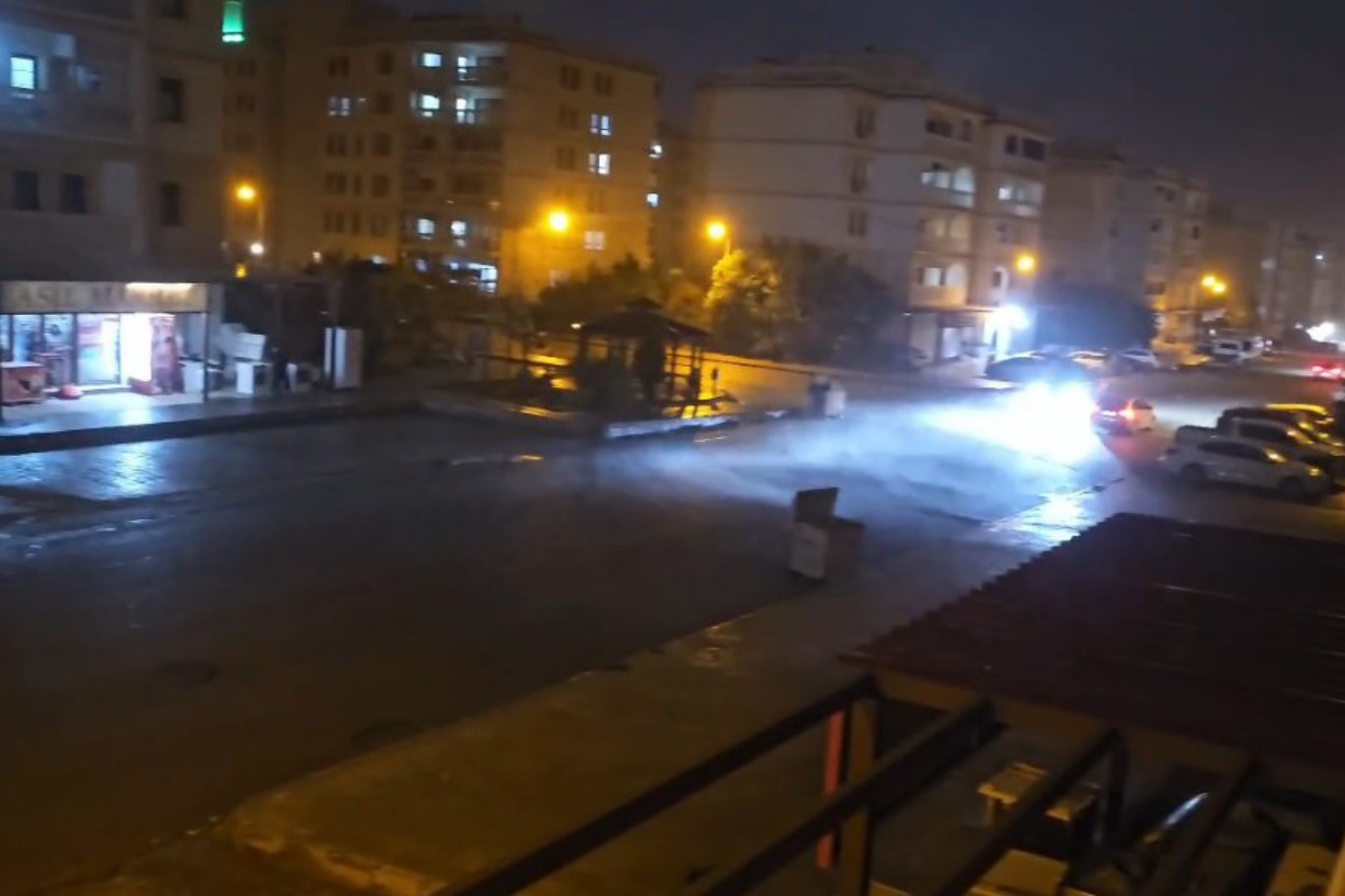 Mardin'de şiddetli rüzgar ve yağmur etkili oluyor 