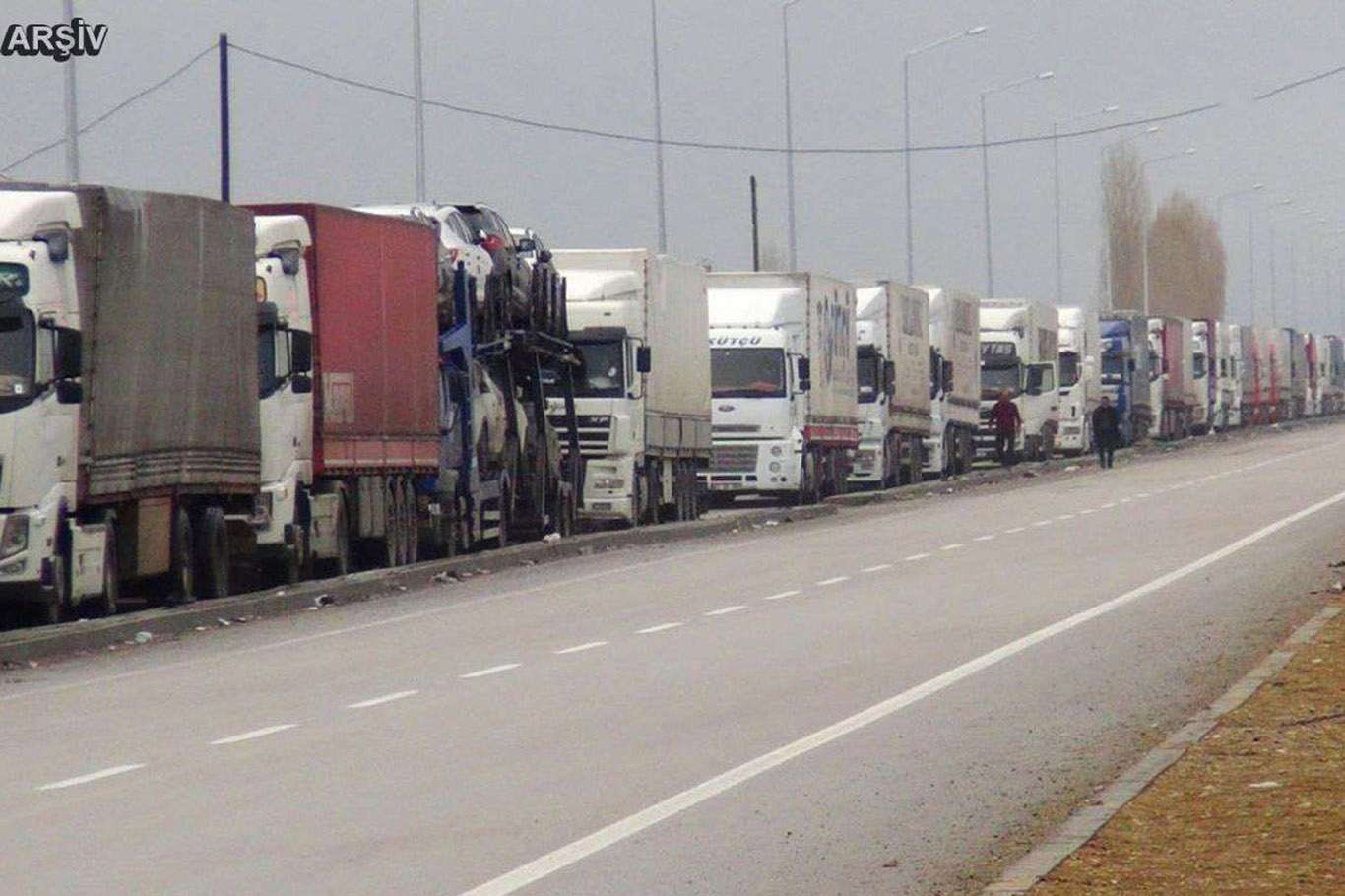 Schengen rules disrupt Türkiye-EU freight transport as truckers protest