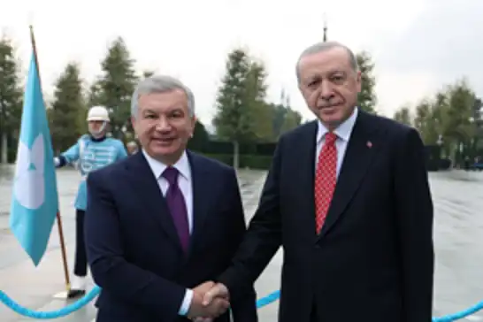 Cumhurbaşkanı Erdoğan, Özbekistan Cumhurbaşkanı Mirziyoyev ile görüştü